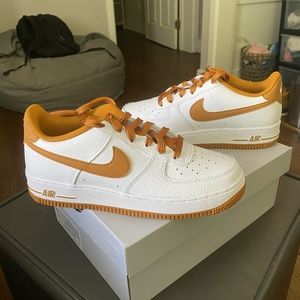 NIKE AF1 Women’s Size 7, Youth Size 5.5